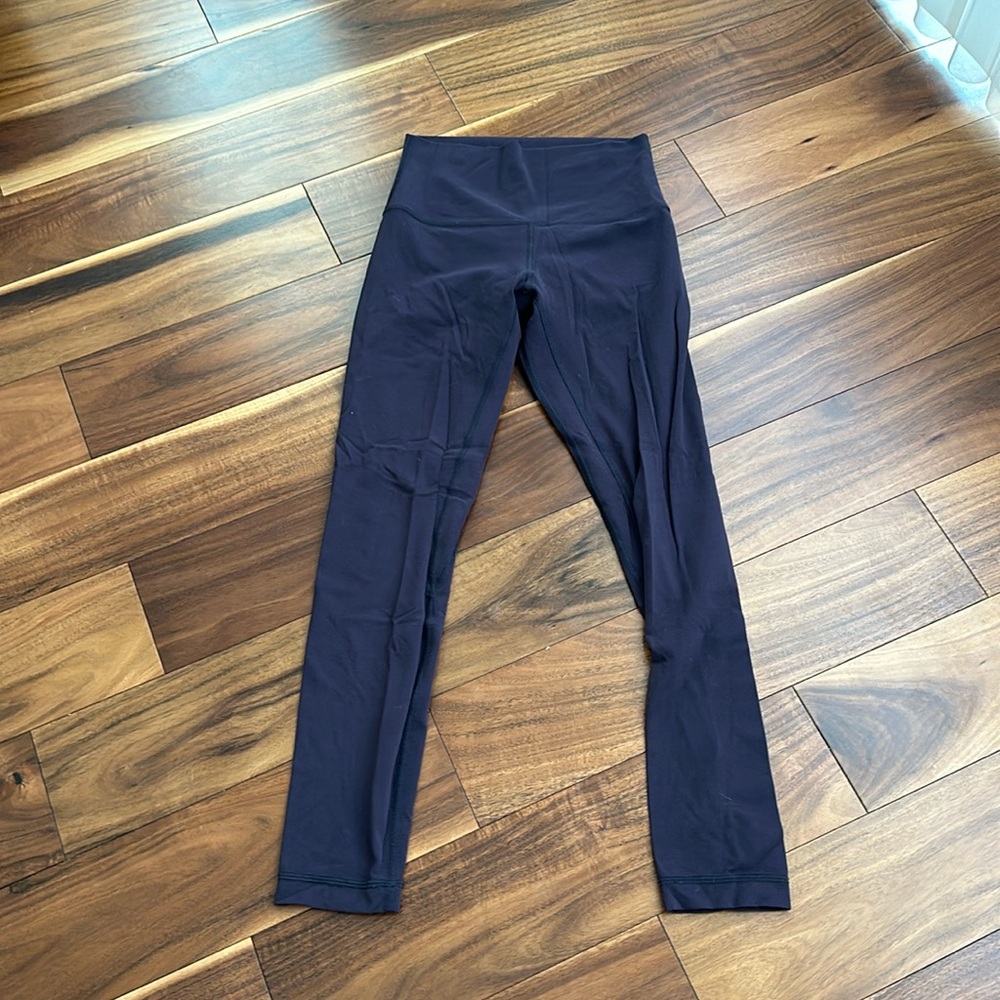 LULULEMON EGGPLANT PURPLE LEGGINGS SIZE 4 25” INSEAM